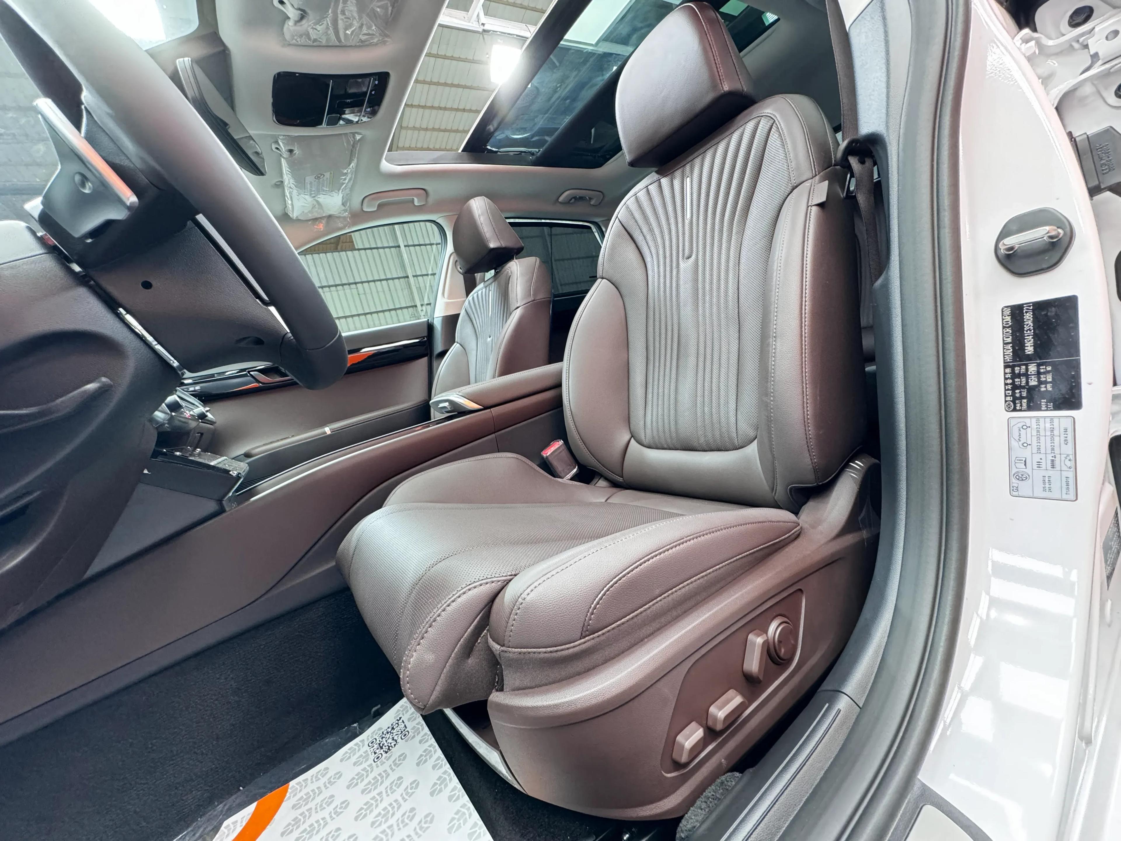 interior image_15