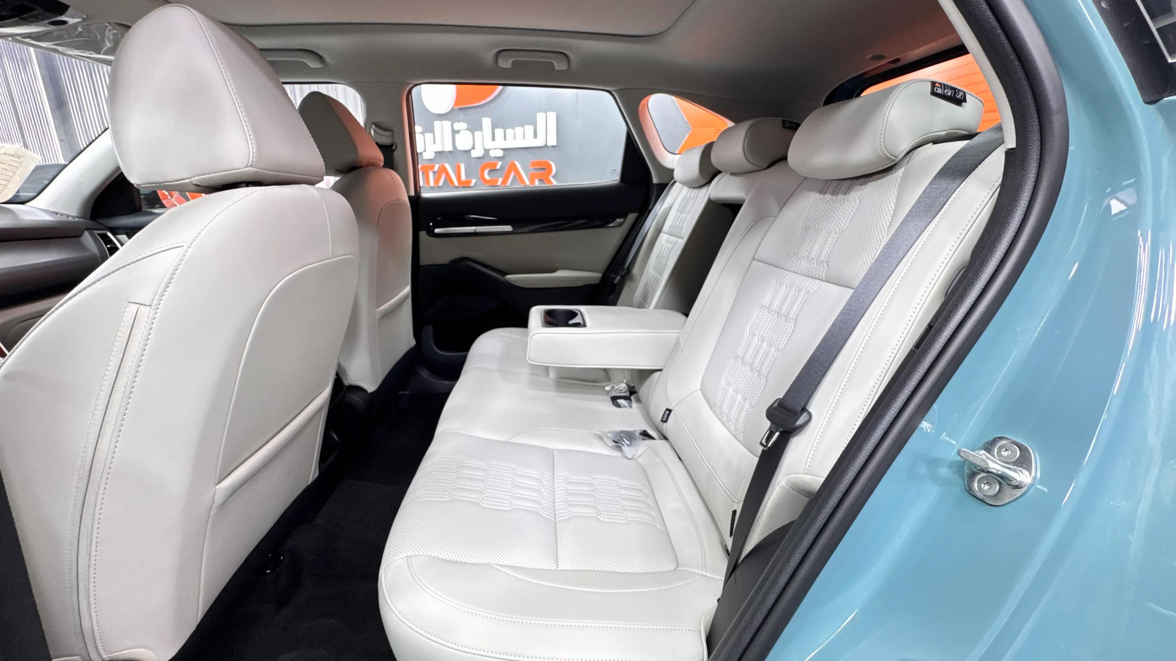 interior frontRight